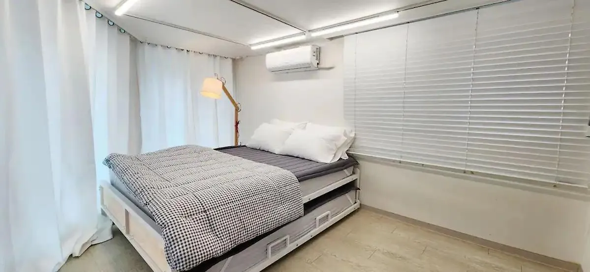 K-11 Hongdae Yeontral Park Apartment Seoul South Korea
