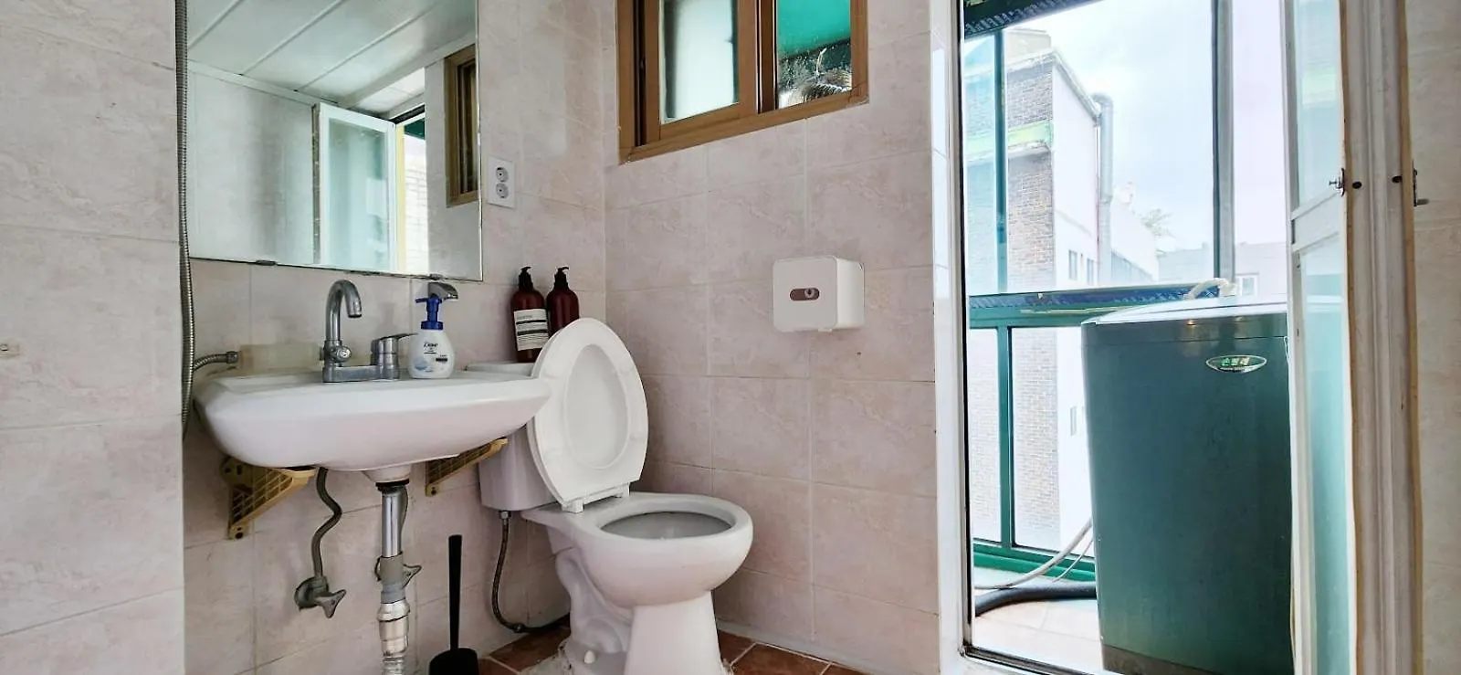 K-11 Hongdae Yeontral Park Apartment Seoul